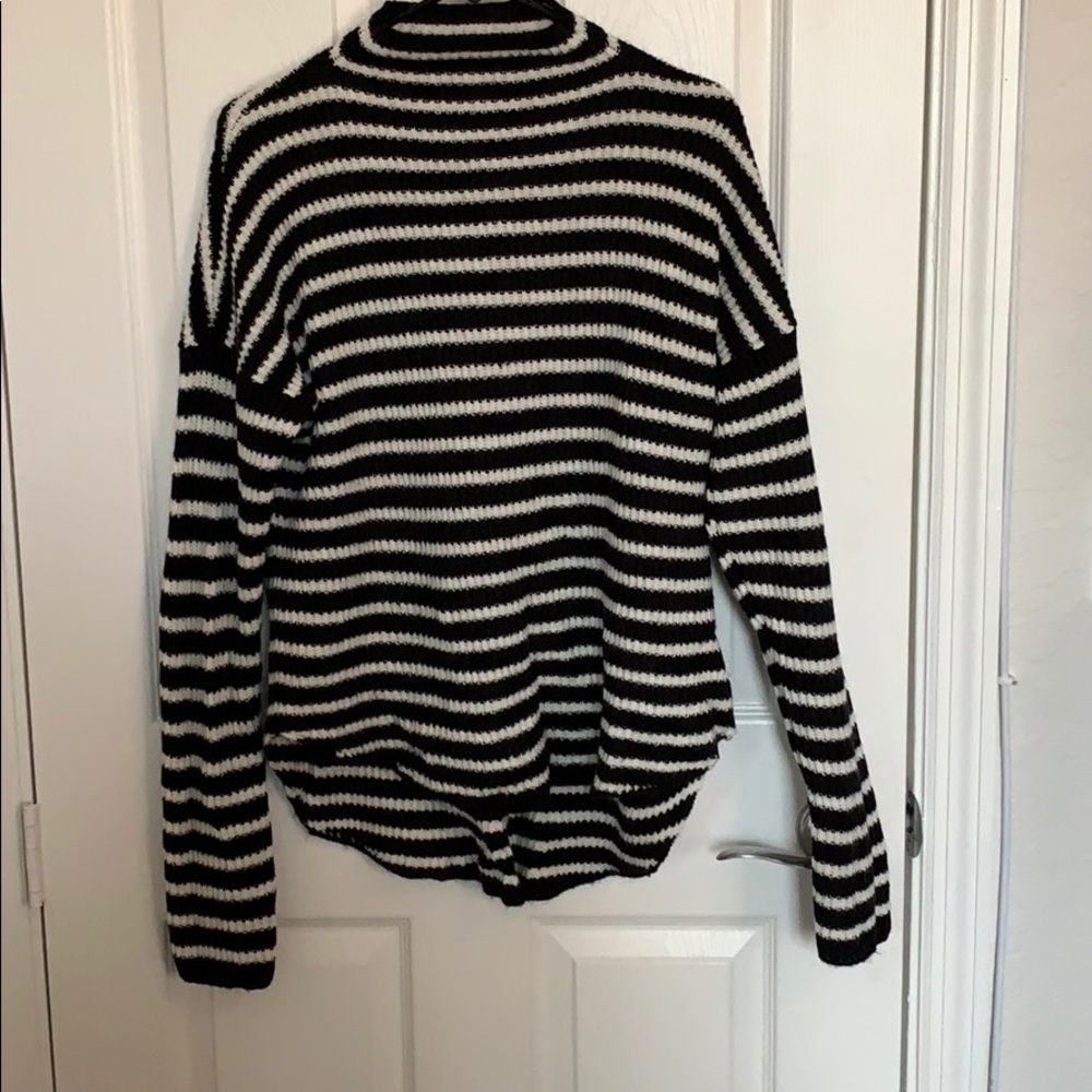 🌿Express Sweater